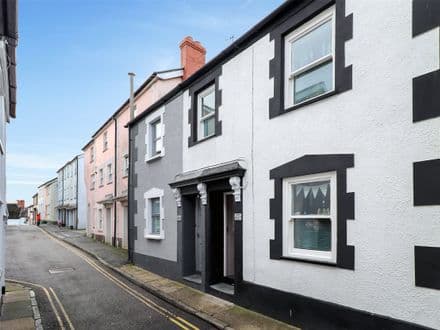 Silver Street, EX39 2DY