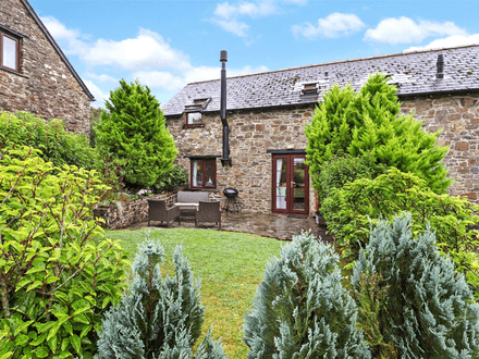 TWO BEDROOM HOLIDAY HOME IN WOOLSERY, NORTH DEVON ONLY 4 MILES FROM THE COAST - IDEAL 2ND HOME OR HOLIDAY LET