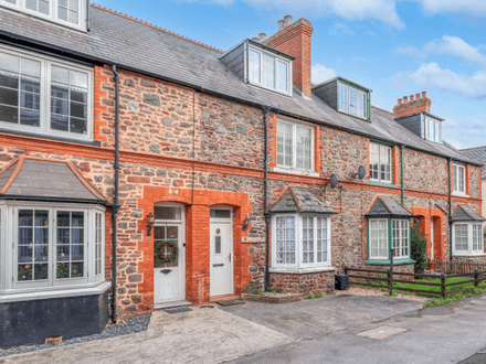 8 Lowerbourne Terrace, Porlock, Somerset, TA24 8PZ